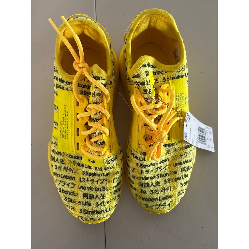NEW Adidas NMD_R1 V2 Shoes Beam Yellow Mens 5 FZ6236 All Over Print AOP